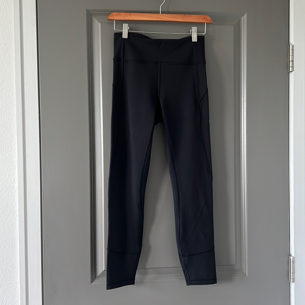 lightly worn lululemon fast and free leggings! size 6